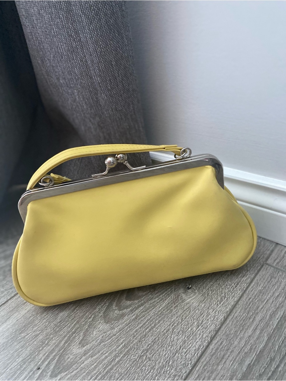 Frangi Classic Yellow Kiss-Lock Frame Handbag with optional strap